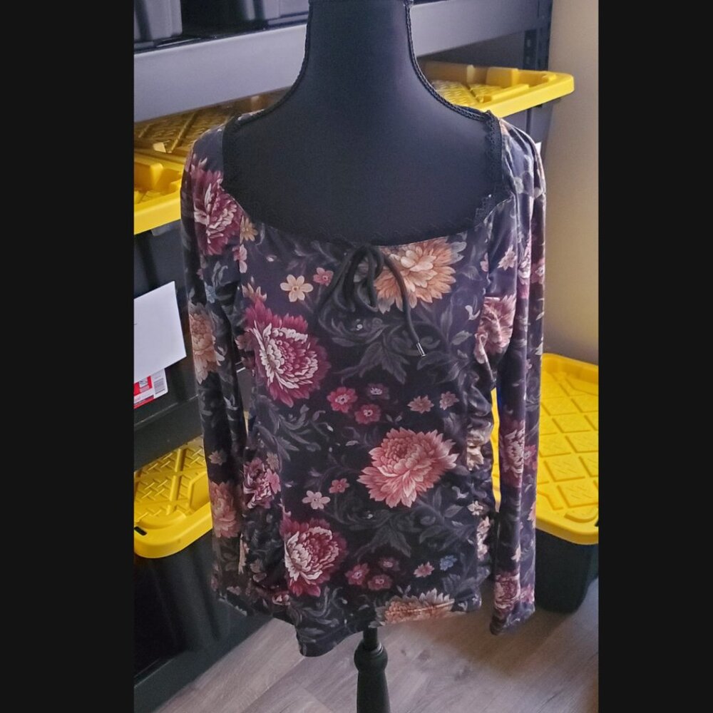 SILK & LACE Floral Long Sleeve Top Lace Trim Size M